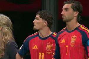 西班牙半场换人：亚马尔、奥亚萨瓦尔被换下，皮诺、费兰出场赛事报道