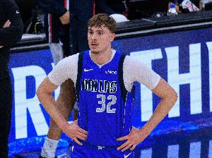 弗拉格组杜克最佳阵容：欧文、雷迪克、希尔、自己、巴格利