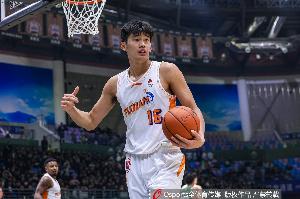 杨曦皓：国家队汇聚全联盟的潜力新星 原地踏步便是退步